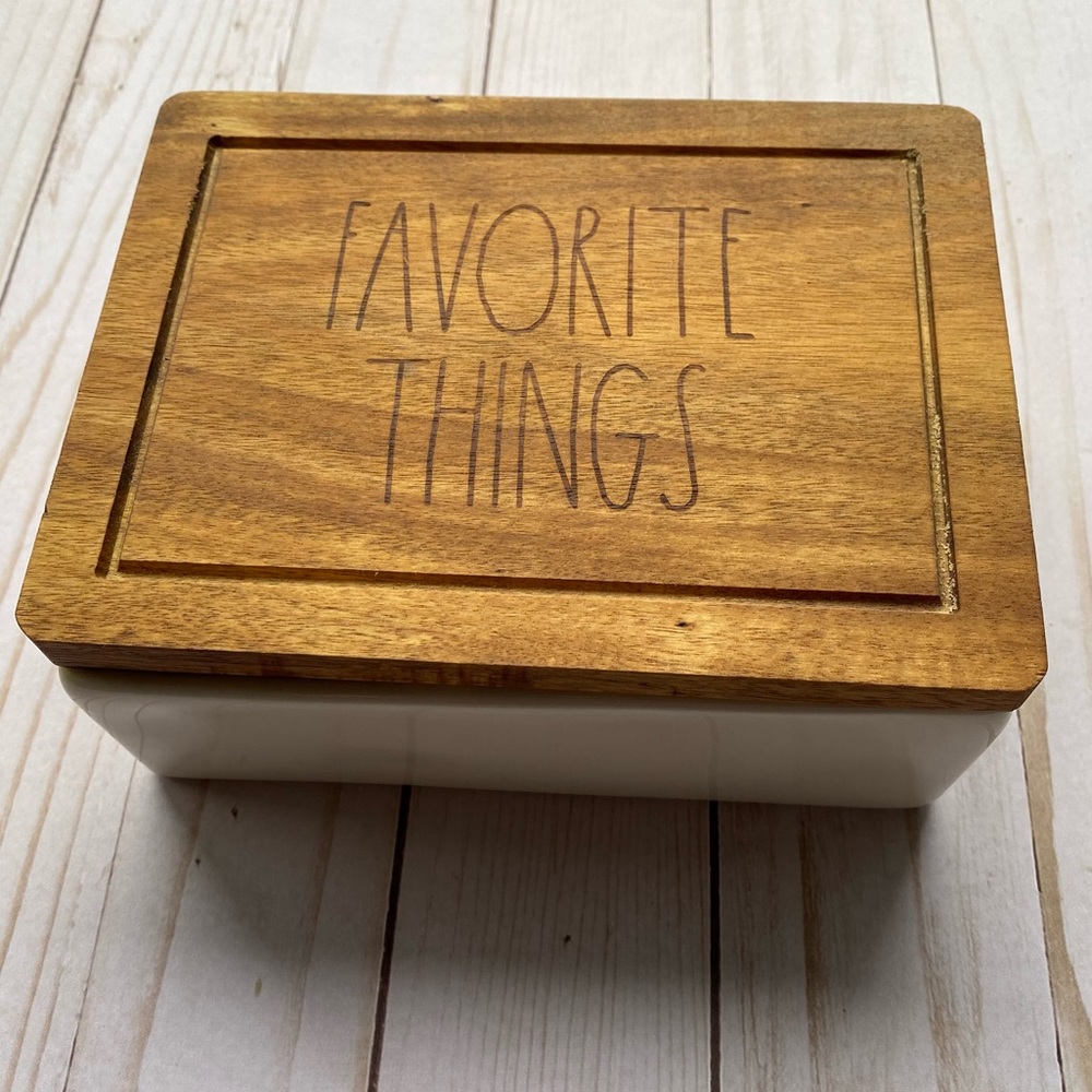 Rae Dunn Favorite Things Keepsake Box